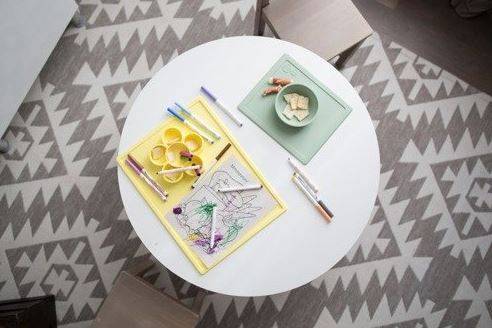 EZPZ The Play Mat paliktnis ēst gatavošanai un radošām izpausmēm- dzeltens