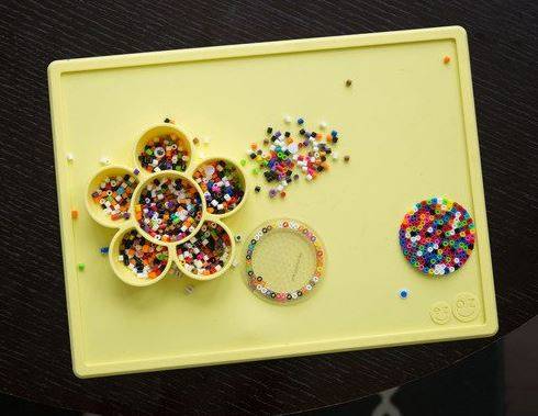 EZPZ The Play Mat paliktnis ēst gatavošanai un radošām izpausmēm- dzeltens