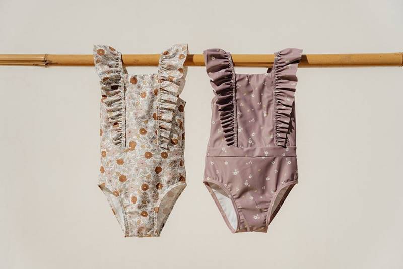 Little Dutch bathsuit volants Mauve Blossom peldkostīms 98/104 izm.