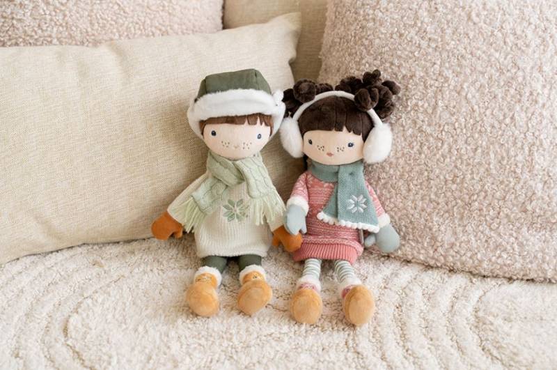 Cuddle Doll Christmas Jill 35 cm – Limited Edition mīkstā lellīte Ziemassvētku Džila Cuddle Doll Christmas Jill 35 cm – Limited Edition mīkstā lellīte Ziemassvētku Džila