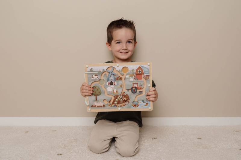 Little Dutch Magnetic Maze Little Farm magnētiskais labirints Little Dutch Magnetic Maze Little Farm magnētiskais labirints