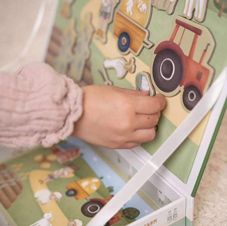 Little Dutch magnetic playboard Little Farm magnētiskā spēle