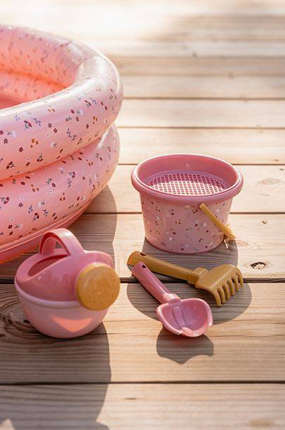 Little Dutch Beach Set Flowers & Butterflies smilšu rotaļlietas rozā Little Dutch Beach Set Flowers & Butterflies smilšu rotaļlietas rozā