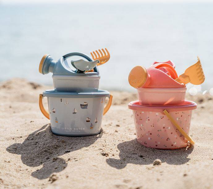Little Dutch Beach Set Flowers & Butterflies smilšu rotaļlietas rozā Little Dutch Beach Set Flowers & Butterflies smilšu rotaļlietas rozā