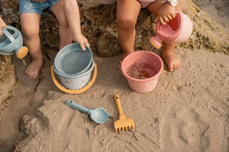 Little Dutch Beach Set Flowers & Butterflies smilšu rotaļlietas rozā Little Dutch Beach Set Flowers & Butterflies smilšu rotaļlietas rozā