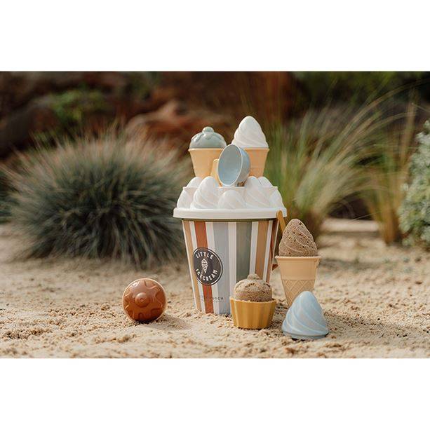 Little Dutch beach set ´Ice Cream – Vintage´ 14-piece smilšu rotaļlietu komplekts Little Dutch beach set ´Ice Cream – Vintage´ 14-piece smilšu rotaļlietu komplekts
