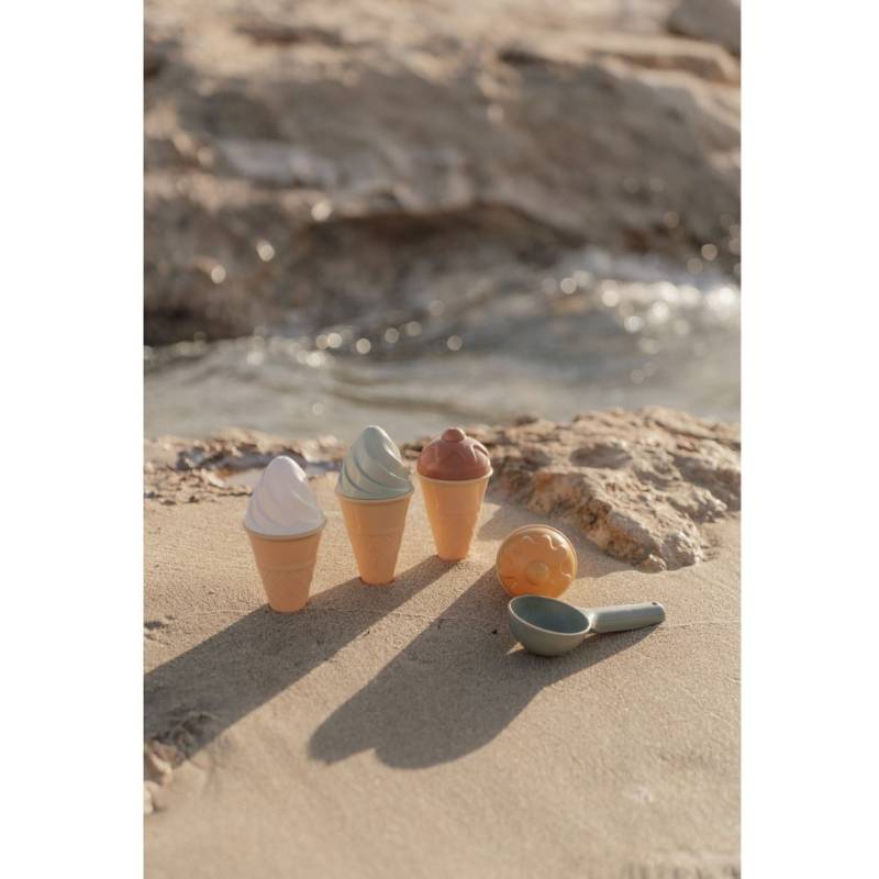Little Dutch Ice cream set 9 pcs smilšu rotaļlietu komplekts Little Dutch Ice cream set 9 pcs smilšu rotaļlietu komplekts