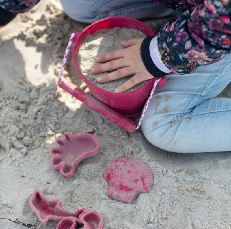 Scrunch bucket cherry red silikona spainis