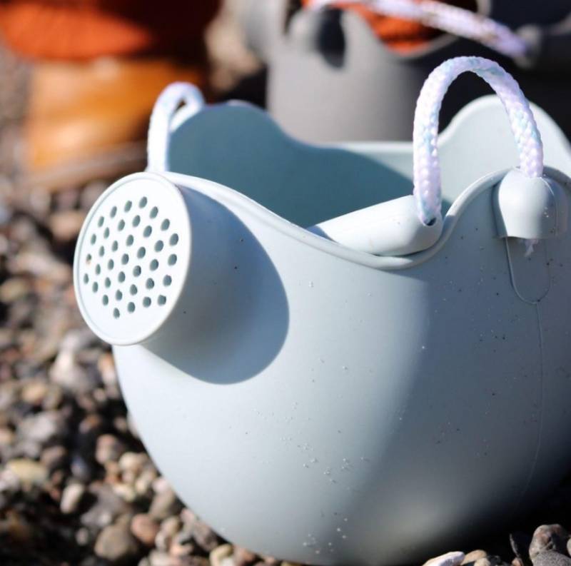 Scrunch watering can blue silikona lejkanna