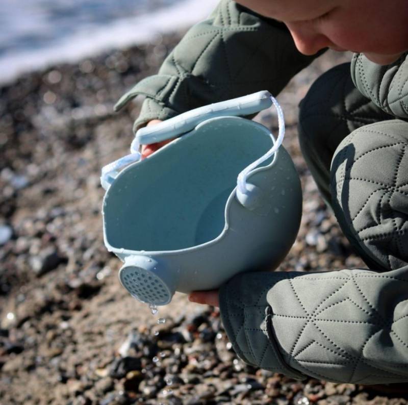 Scrunch watering can blue silikona lejkanna