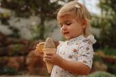 Little Dutch beach set ´Ice Cream – Vintage´ 14-piece smilšu rotaļlietu komplekts