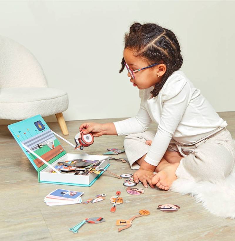 Janod Magnetic Book Sports magnētiskā grāmata - sporta veidi Janod Magnetic Book Sports magnētiskā grāmata - sporta veidi