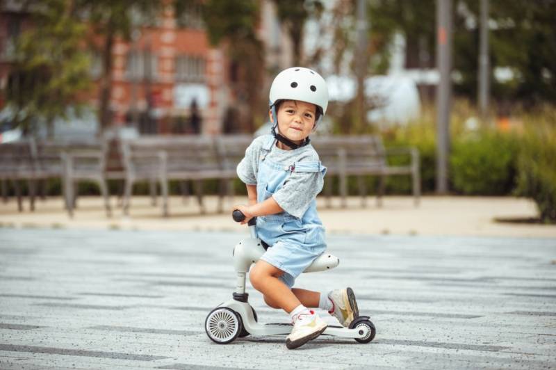 Scoot and Ride Highwaykick 1 ash skrejritenis pelēkbalts Scoot and Ride Highwaykick 1 ash skrejritenis pelēkbalts