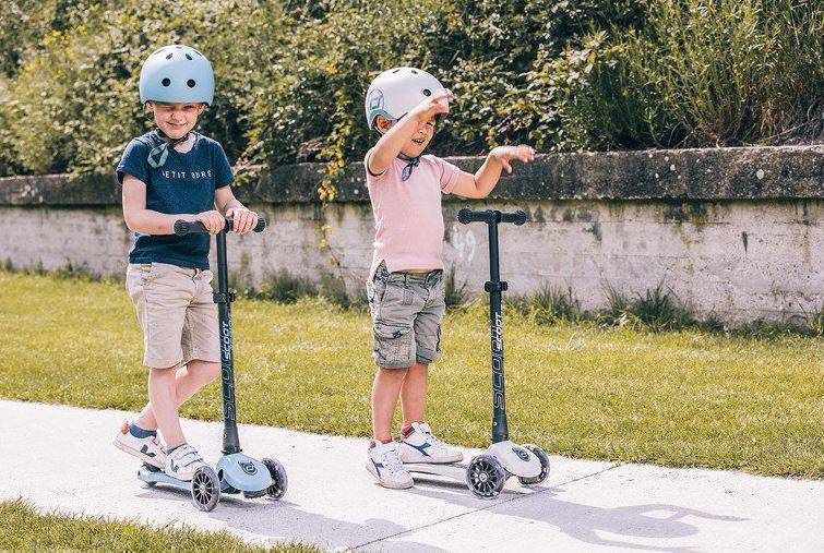 Scoot and Ride Highwaykick 3 LED ash skrejritenis pelēkbalts Scoot and Ride Highwaykick 3 LED ash skrejritenis pelēkbalts