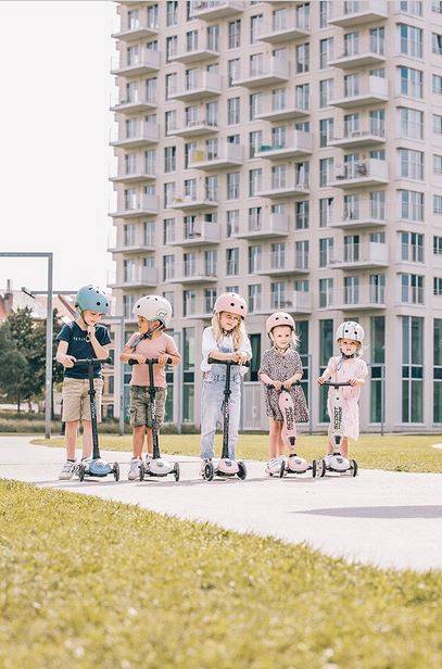 Scoot and Ride Highwaykick 3 LED forest skrejritenis tumši zaļš Scoot and Ride Highwaykick 3 LED forest skrejritenis tumši zaļš