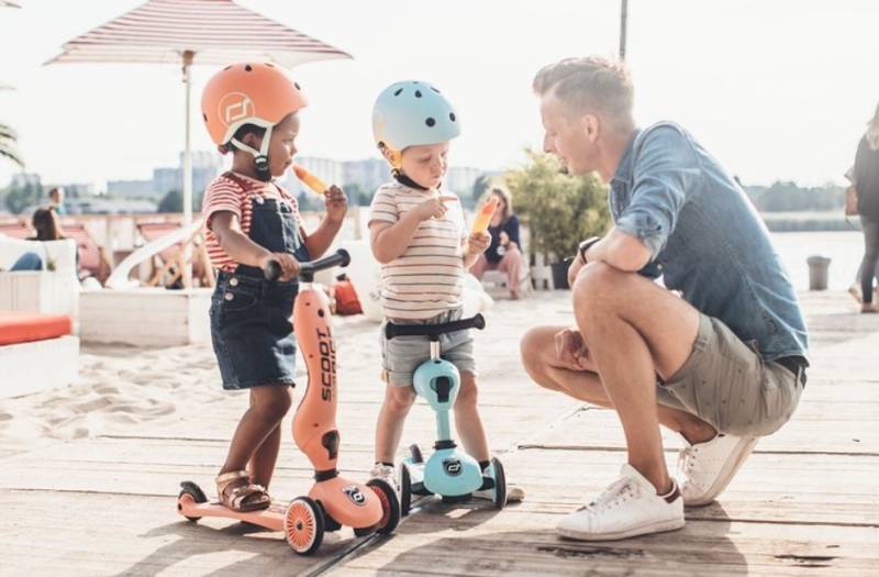 Scoot and Ride Helmet XXS-S peach ķivere oranžā krāsā 45-51 cm. Scoot and Ride Helmet XXS-S peach ķivere oranžā krāsā 45-51 cm.