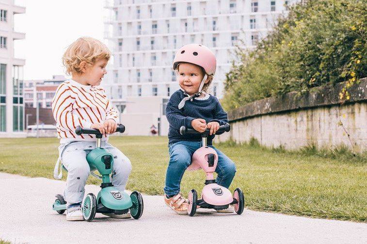 Scoot and Ride Helmet XXS-S rose ķivere rozā krāsā 45-51 cm. Scoot and Ride Helmet XXS-S rose ķivere rozā krāsā 45-51 cm.