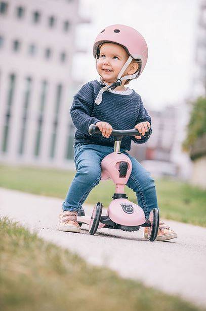 Scoot and Ride Helmet XXS-S rose ķivere rozā krāsā 45-51 cm. Scoot and Ride Helmet XXS-S rose ķivere rozā krāsā 45-51 cm.