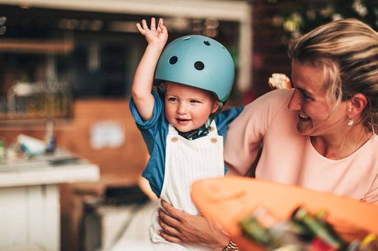 Scoot and Ride Helmet XXS-S steel ķivere zilā krāsā 45-51 cm. Scoot and Ride Helmet XXS-S steel ķivere zilā krāsā 45-51 cm.