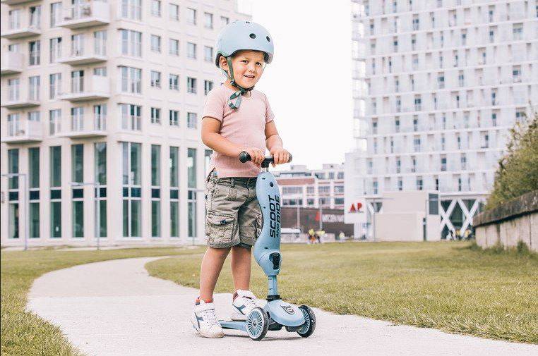 Scoot and Ride Helmet XXS-S steel ķivere zilā krāsā 45-51 cm. Scoot and Ride Helmet XXS-S steel ķivere zilā krāsā 45-51 cm.