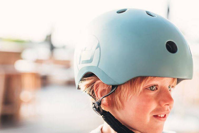 Scoot and Ride Helmet S-M steel ķivere zilā krāsā 51-55 cm. Scoot and Ride Helmet S-M steel ķivere zilā krāsā 51-55 cm.