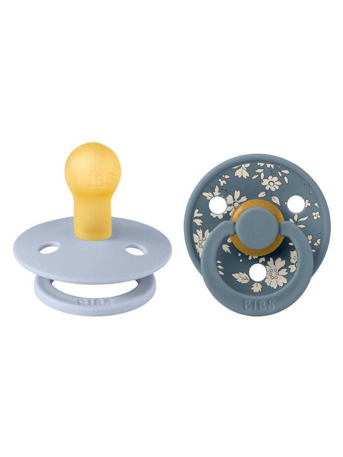 BIBS x Liberty Colour Round knupīši Capel Dusty blue mix 6-18 mēn. BIBS x Liberty Colour Round knupīši Capel Dusty blue mix 6-18 mēn.