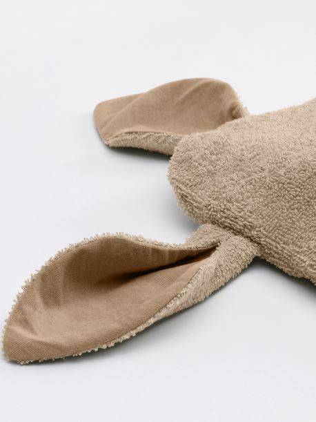 BIBS Kangaroo Hoodie Towel Baby – Vanilla dvielis ar kapuci bēšs BIBS Kangaroo Hoodie Towel Baby – Vanilla dvielis ar kapuci bēšs