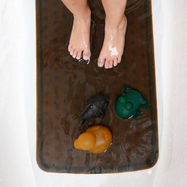 Hevea dabīgā kaučuka vannas paklājiņš Bath mat 55x32cm melns Hevea dabīgā kaučuka vannas paklājiņš Bath mat 55x32cm melns