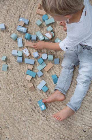 Koka klucīši spainī Blocks in tube blue