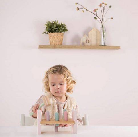 Koka sitamais sols ar āmuru Hammer bench rozā Koka sitamais sols ar āmuru Hammer bench rozā