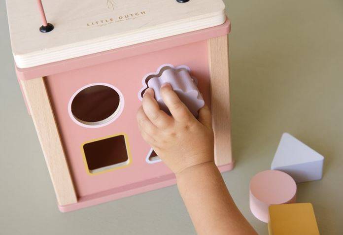 Little Dutch Activity Cube Flowers aktivitātes kubs Little Dutch Activity Cube Flowers aktivitātes kubs