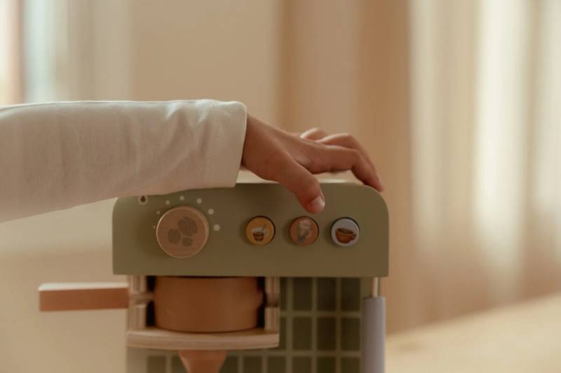 Little Dutch Coffee Machine Set FSC koka kafijas aparāts Little Dutch Coffee Machine Set FSC koka kafijas aparāts