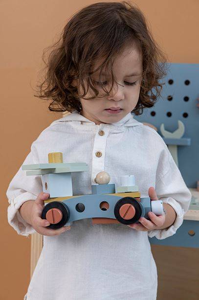 Little Dutch koka darba galds ar instrumentiem un instrumentu jostu