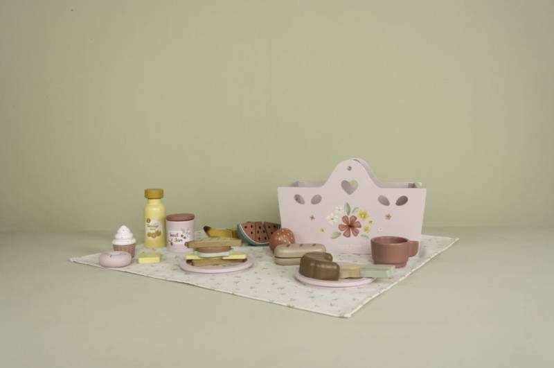 Little Dutch Picnic Play Set FSC wood koka rotaļu piknika grozs Little Dutch Picnic Play Set FSC wood koka rotaļu piknika grozs