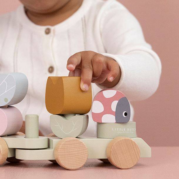 Little Dutch Stacking Train Flowers & Butterflies koka vilciens Little Dutch Stacking Train Flowers & Butterflies koka vilciens