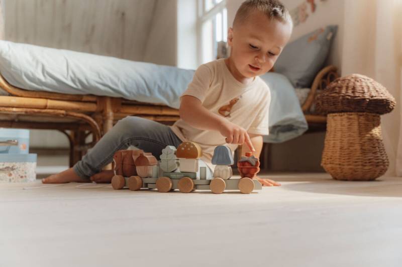 Little Dutch Stacking Train Squirrel Forest Friends koka vilciens