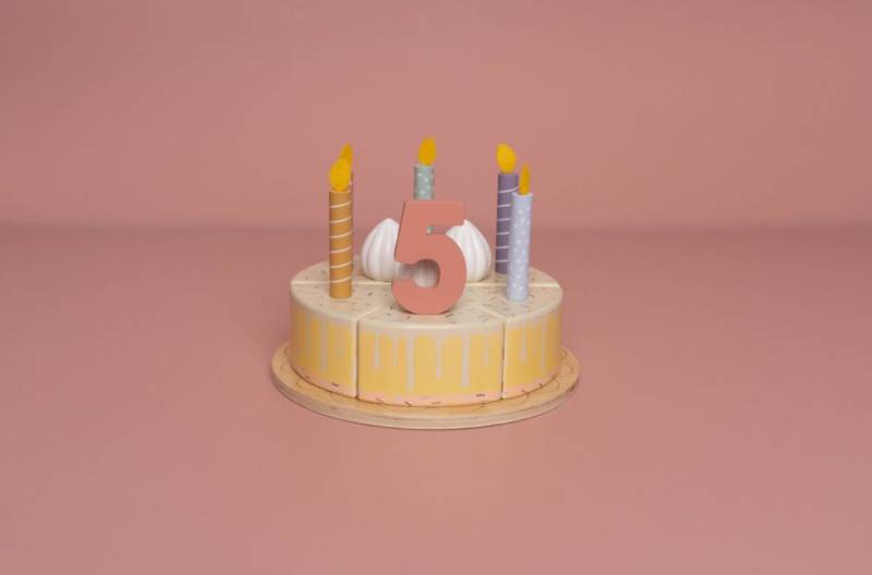Little Dutch wooden birthday cake pink FSC koka dzimšanas diena kūka ar cipariem un dekorējumiem Little Dutch wooden birthday cake pink FSC koka dzimšanas diena kūka ar cipariem un dekorējumiem