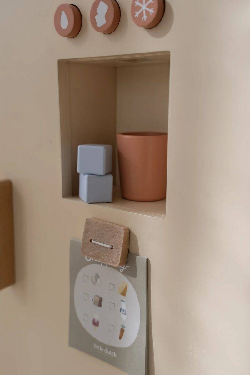 Little Dutch Wooden Fridge FSC koka ledusskapis