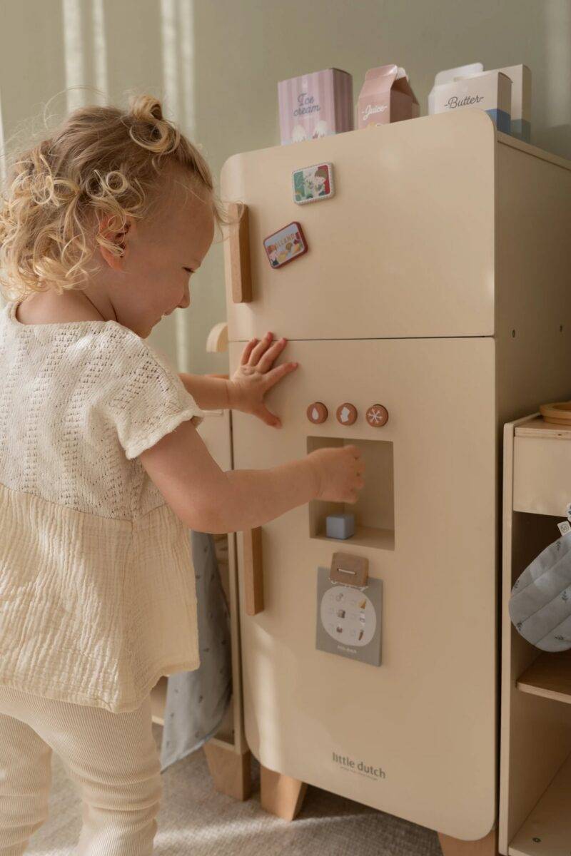 Little Dutch Wooden Fridge FSC koka ledusskapis