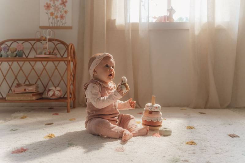 Little Dutch Rocking ring stacker Fairy Garden šūpojošā koka piramīda