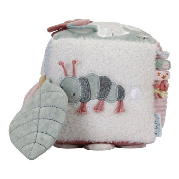 Little Dutch Soft activity cube ´Flowers & Butterflies´ mīkstais aktivitāšu kubs Little Dutch Soft activity cube ´Flowers & Butterflies´ mīkstais aktivitāšu kubs