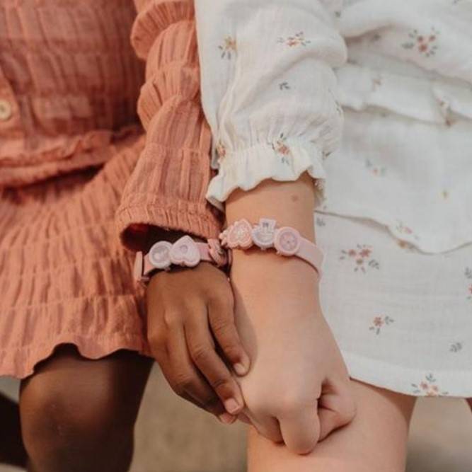 Little Dutch Slide Charm Bracelets Fairy Garden rokassprādzīšu veidošanas komplekts Little Dutch Slide Charm Bracelets Fairy Garden rokassprādzīšu veidošanas komplekts