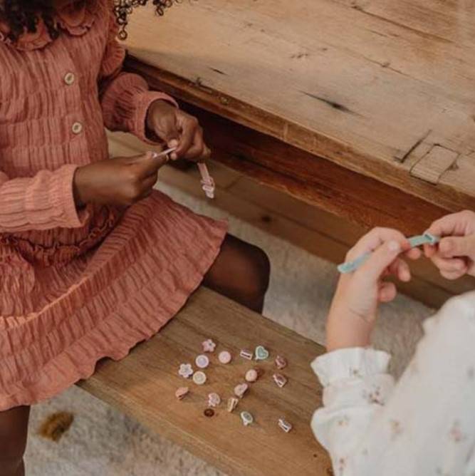 Little Dutch Slide Charm Bracelets Fairy Garden rokassprādzīšu veidošanas komplekts Little Dutch Slide Charm Bracelets Fairy Garden rokassprādzīšu veidošanas komplekts