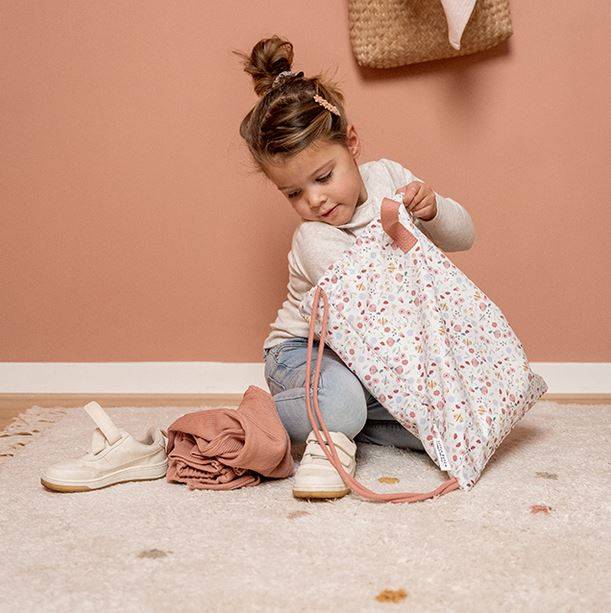 Little Dutch gym bag Flowers and butterflies bērnu sporta mugursoma Little Dutch gym bag Flowers and butterflies bērnu sporta mugursoma